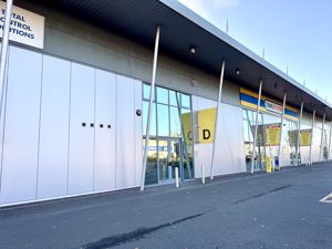 Photo 1- click for photo gallery